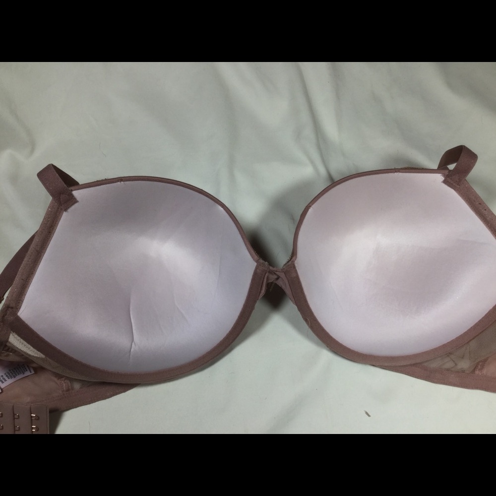 Victoria's Secret Rose Gold Star Embroidered Push-Up Bra - Picture 6 of 7